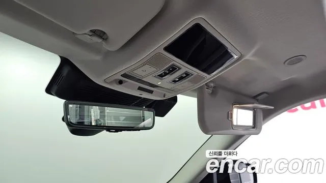 Land Rover Range Rover Evoque 2025 — фото 13