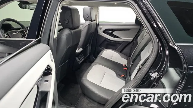 Land Rover Range Rover Evoque 2025 — фото 16