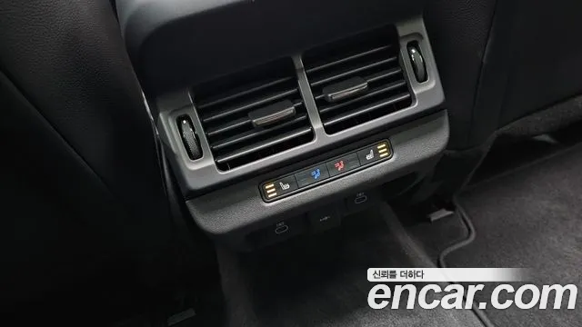 Land Rover Range Rover Evoque 2025 — фото 17