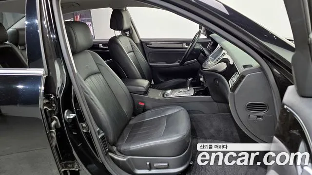 Hyundai Genesis 2013 — фото 12