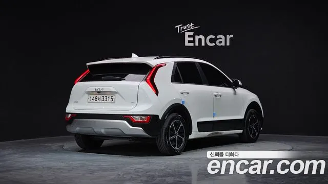 Kia Niro 2022 — фото 2