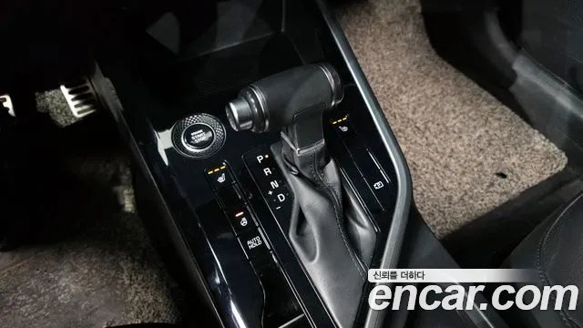 Kia Niro 2022 — фото 9