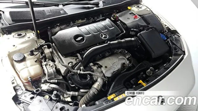 Mercedes-Benz A-Class 2019 — фото 6