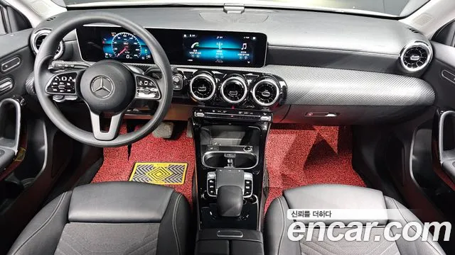 Mercedes-Benz A-Class 2019 — фото 7