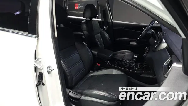 Kia Sorento 2018 — фото 10