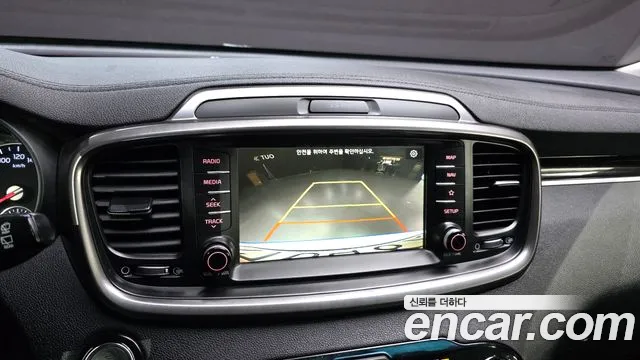 Kia Sorento 2018 — фото 15