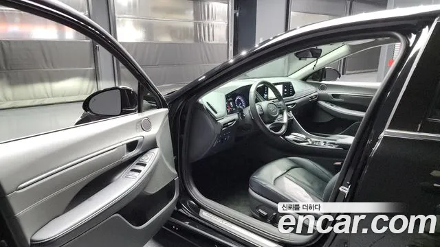 Hyundai Sonata 2022 — фото 10
