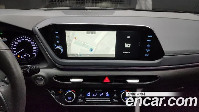 Hyundai Sonata 2022 — фото 14