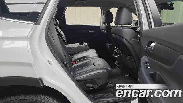 Hyundai Santafe 2020 — фото 12