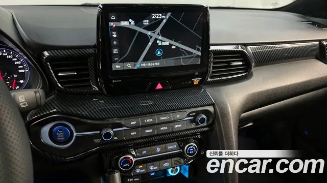 Hyundai Veloster 2021 — фото 14