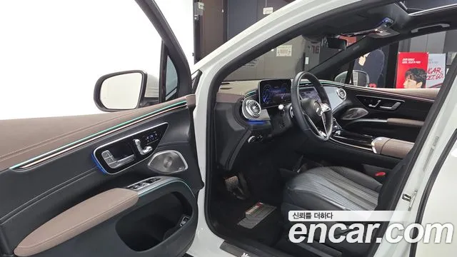 Mercedes-Benz EQS 2023 — фото 10
