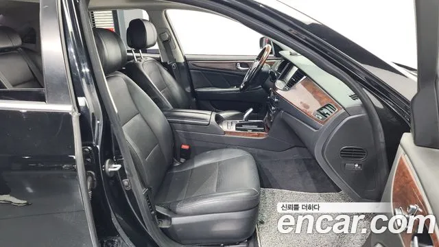 Hyundai Equus 2015 — фото 11