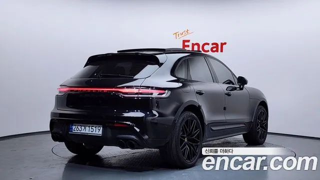 Porsche Macan 2022 — фото 2