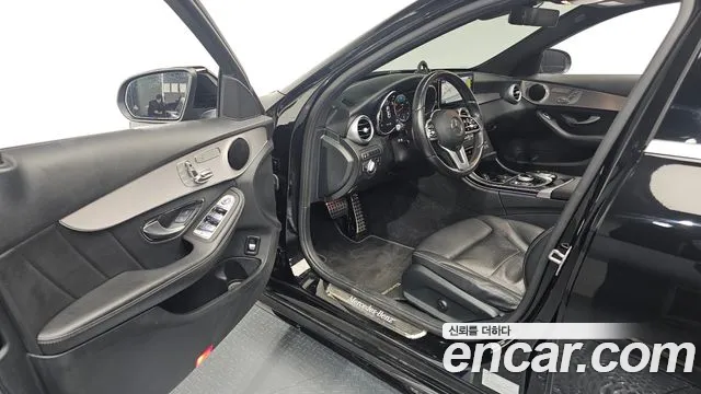 Mercedes-Benz C-Class 2021 — фото 10