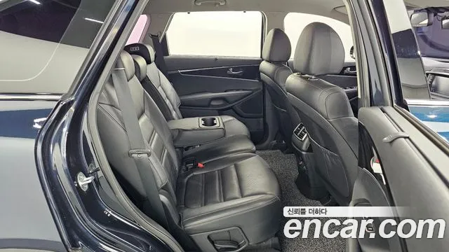 Kia Sorento 2018 — фото 12