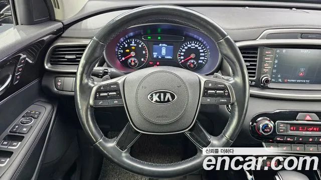 Kia Sorento 2018 — фото 13