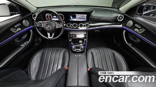 Mercedes-Benz E-Class 2017 — фото 7
