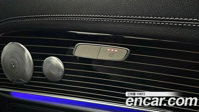 Mercedes-Benz E-Class 2017 — фото 16