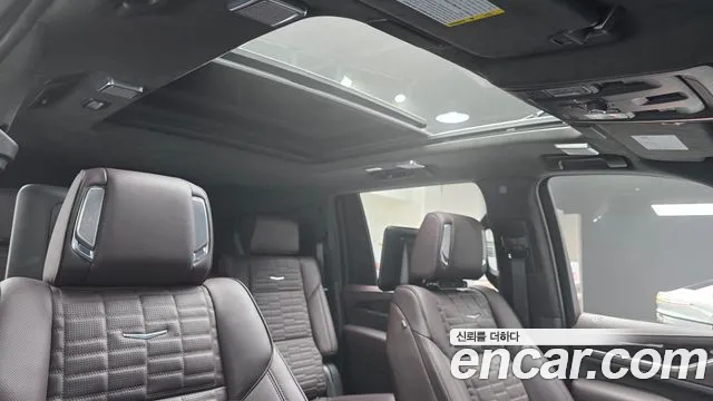 Cadillac Escalade 2023 — фото 17