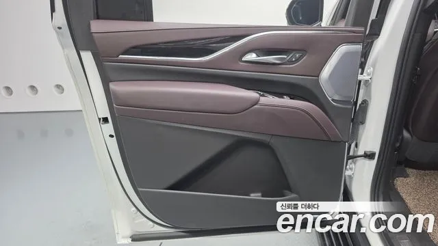 Cadillac Escalade 2023 — фото 18