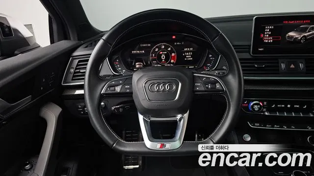 Audi SQ5 2020 — фото 12