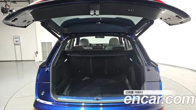 Audi SQ5 2020 — фото 19