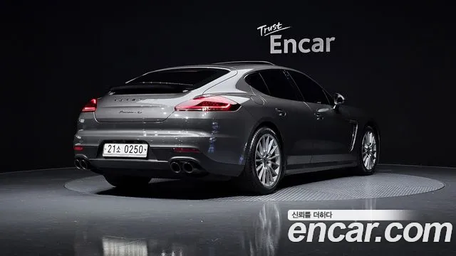 Porsche Panamera 2016 — фото 2