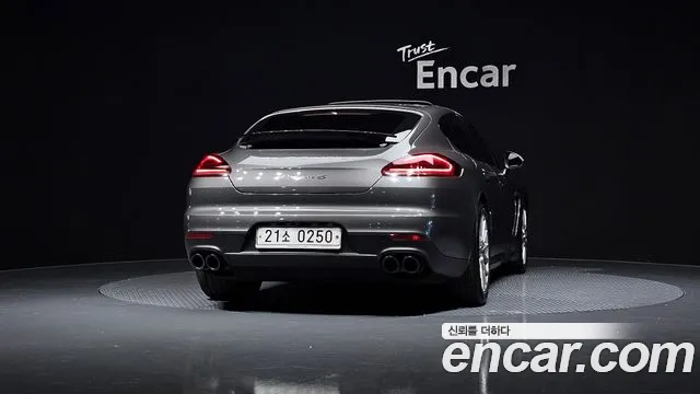 Porsche Panamera 2016 — фото 4