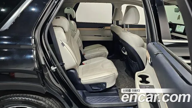 Hyundai Palisade 2023 — фото 12