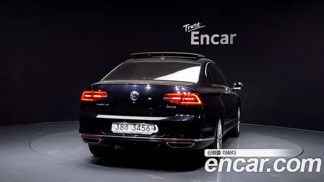 Volkswagen Passat 2018 — фото 4