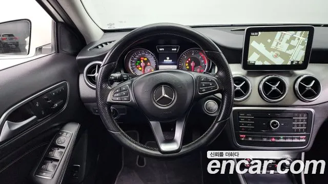 Mercedes-Benz GLA-Class 2016 — фото 13
