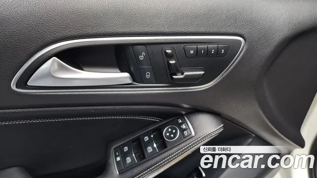 Mercedes-Benz GLA-Class 2016 — фото 18