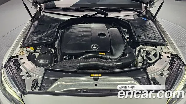 Mercedes-Benz C-Class 2019 — фото 6