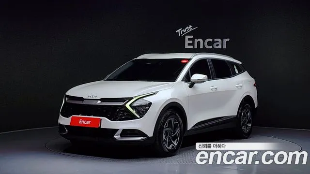 Kia Sportage 2023 — фото 1