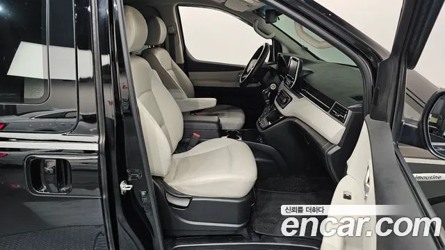 Hyundai Starex 2021 — фото 11