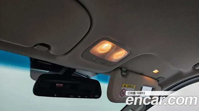 Hyundai Starex 2021 — фото 19