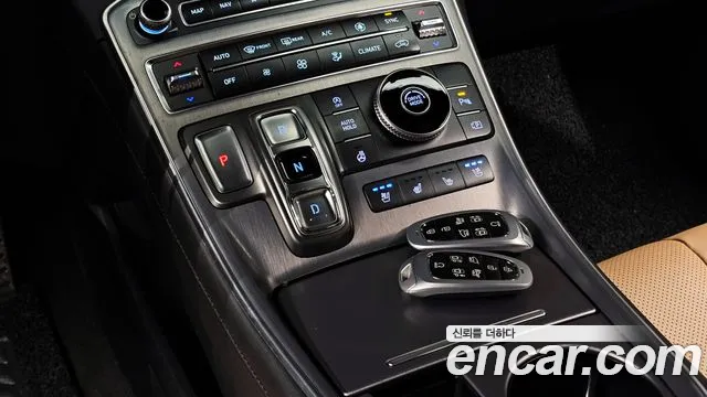 Hyundai Santafe 2023 — фото 9