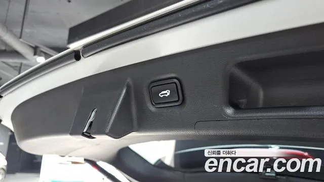 Hyundai Santafe 2023 — фото 20