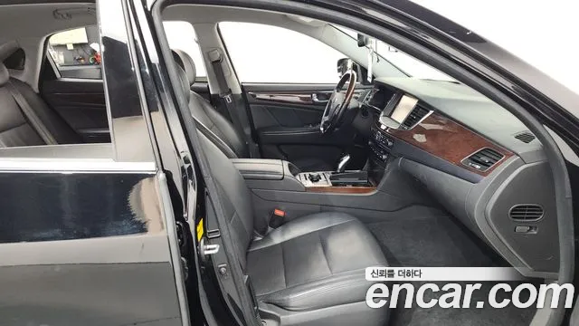 Hyundai Equus 2014 — фото 11