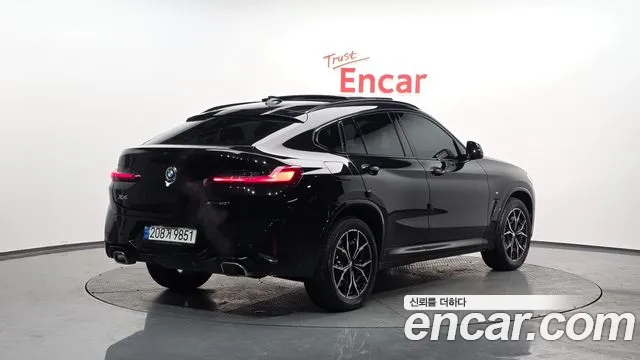 BMW X4 2022 — фото 2