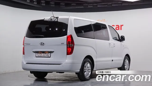 Hyundai Starex 2016 — фото 2