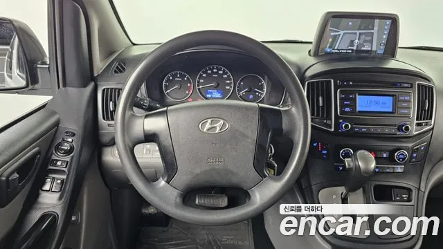 Hyundai Starex 2016 — фото 13