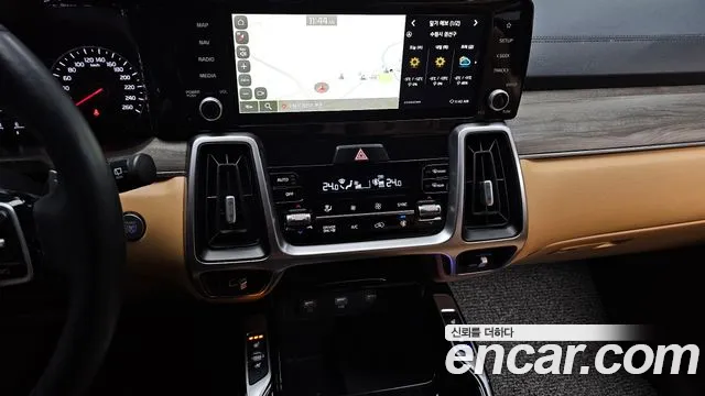 Kia Sorento 2022 — фото 14
