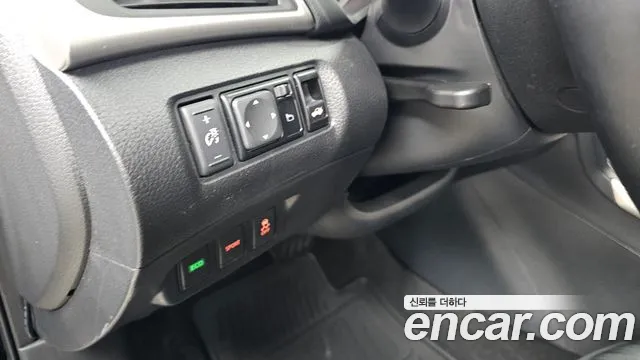 Nissan Sentra 2018 — фото 15