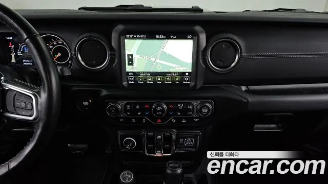 Jeep Wrangler 2022 — фото 14