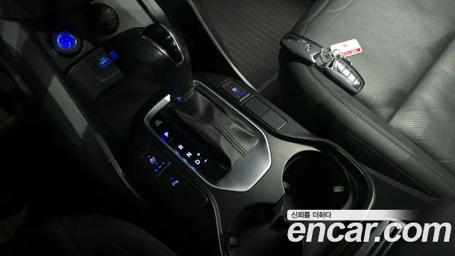 Hyundai Santafe 2018 — фото 9