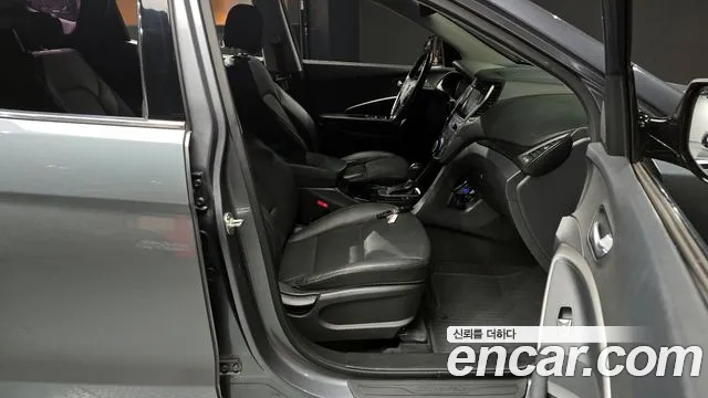 Hyundai Santafe 2018 — фото 11
