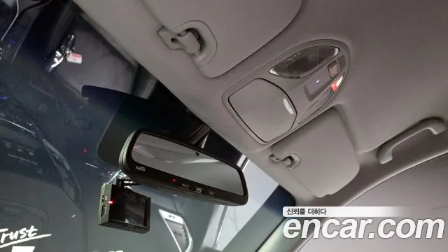 Hyundai Santafe 2018 — фото 19