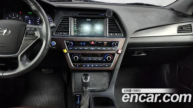Hyundai Sonata 2017 — фото 14