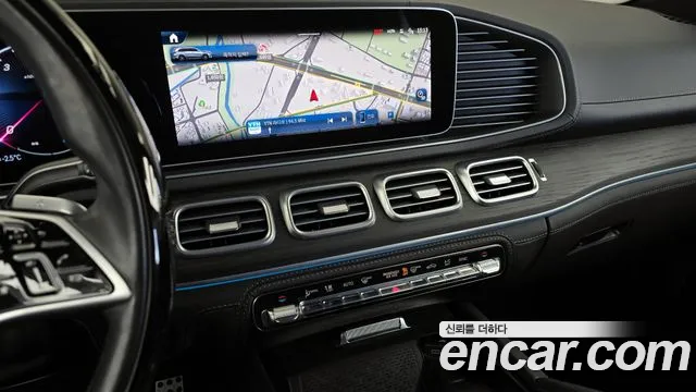 Mercedes-Benz GLS-Class 2024 — фото 14